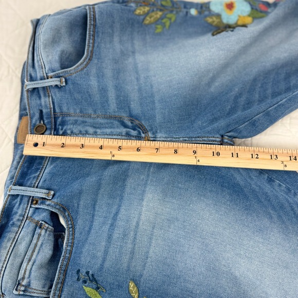 Driftwood Jackie Embroidered Floral Classic Fit Straight Leg Jeans Women 32 - Picture 7 of 16